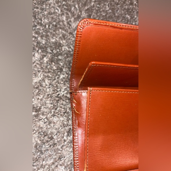 VINTAGE LOUIS VUITTON EPI LONG WALLET - Picture 5 of 13